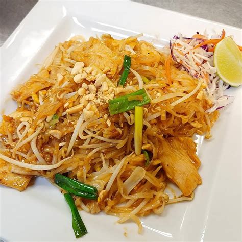 pad thai restaurant layton.